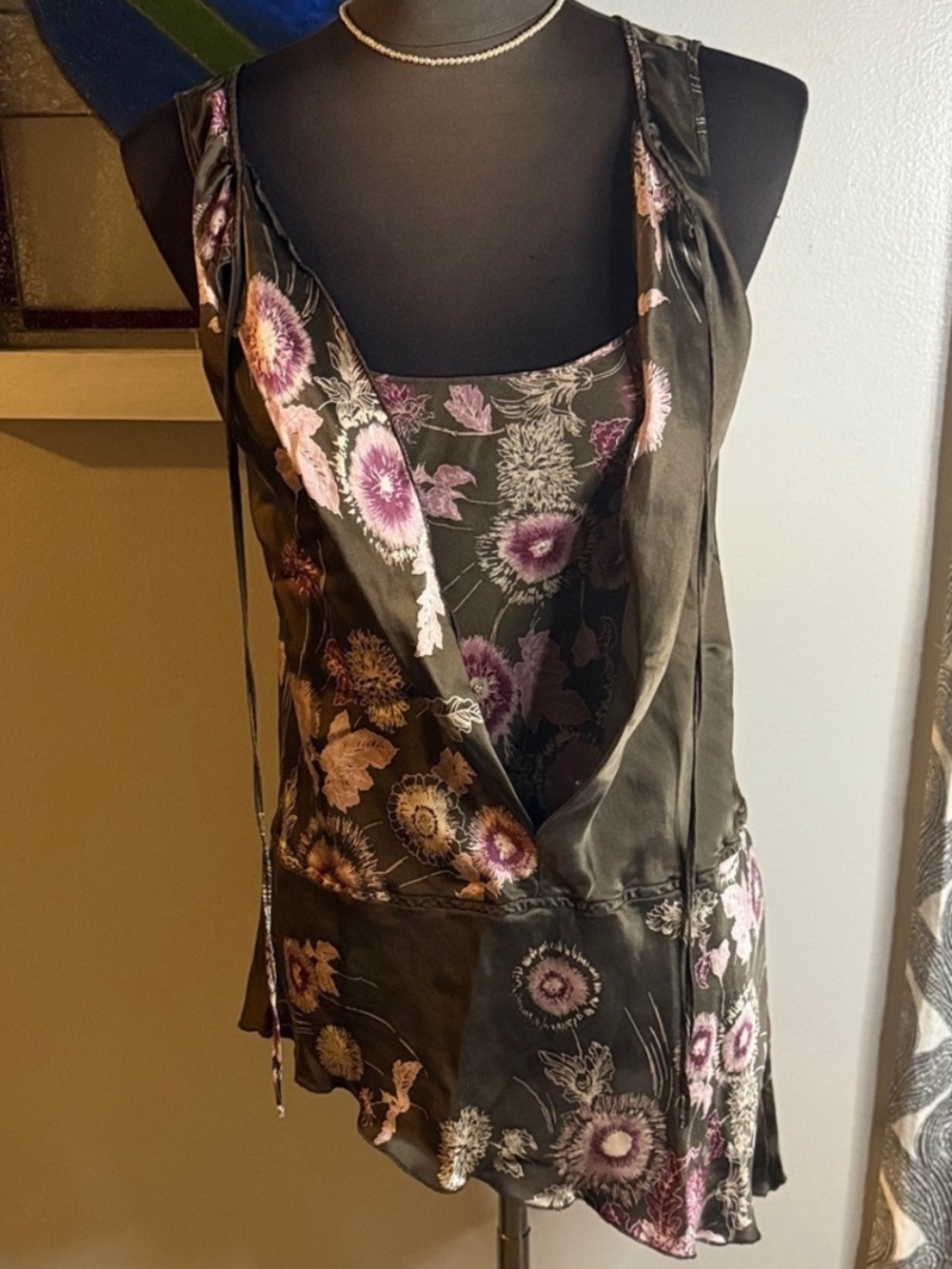 Twelth Street by Cynthia Vincent Vintage 100% Silk Flowy Tank Top/Blouse